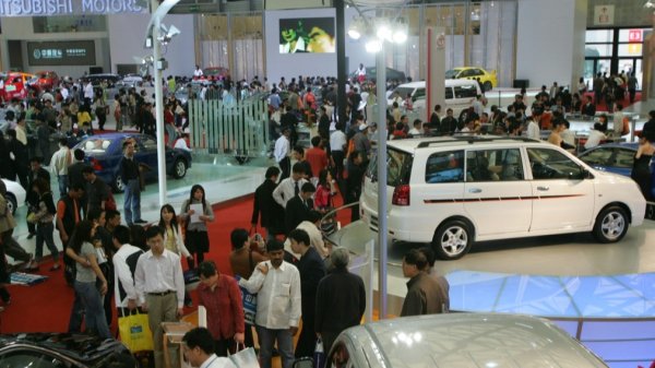 通盈配资 上海：继续组织汽车消费嘉年华 各项促消费活动将开展