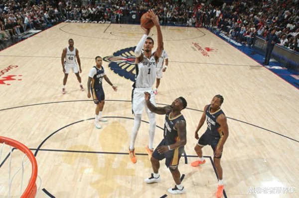 科创之星 文班亚马9记盖帽封神! 马刺加时险胜鹈鹕取连胜